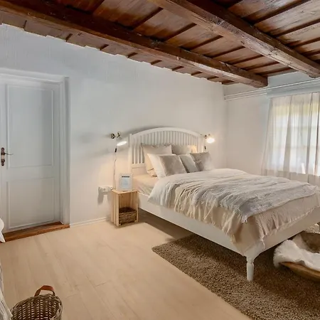 Domacija Pri Momi * Krizevci