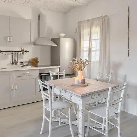 Domacija Pri Momi Daire Krizevci