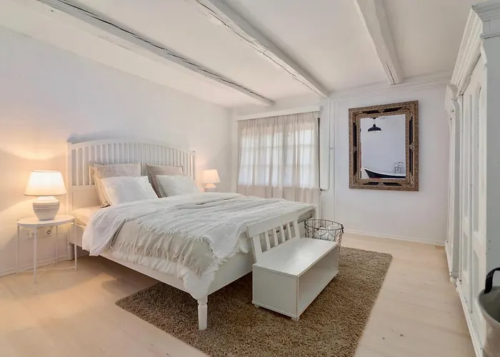 Domacija Pri Momi Apartamento *