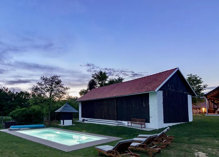 Διαμέρισμα Domacija Pri Momi *