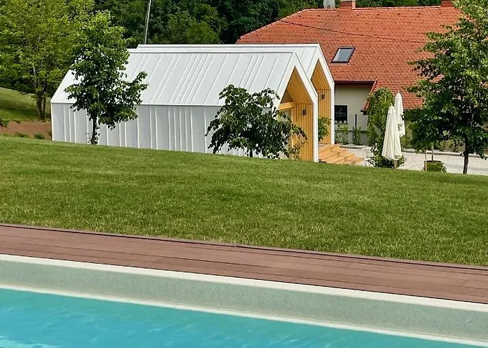 Domacija Pri Momi Διαμέρισμα